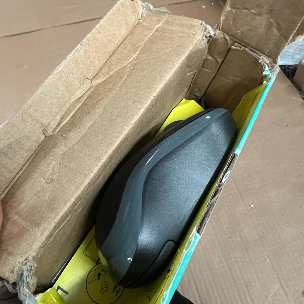NEW FLAWED Logitech MK270 Wireless Keyboard And Mouse Combo For Windows